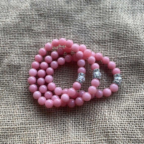 Natural rose quartz stackable‘s with a crystal & spacers Stretch alot 3 - Picture 3 of 11